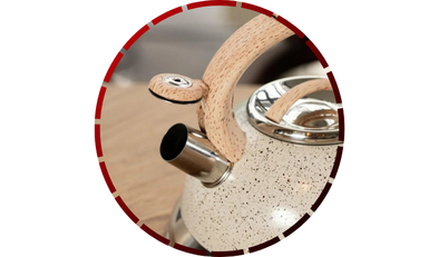 chaleira com apito roma 2 7 litros em aluminio vanilla brinox456 2